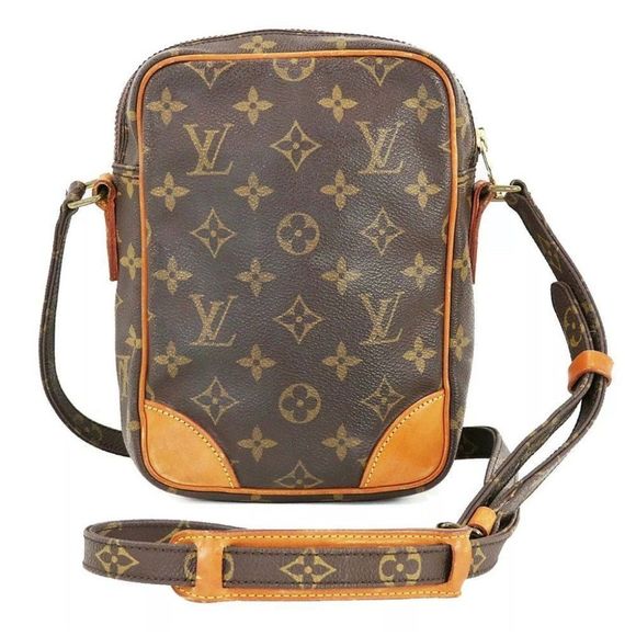 Auth LOUIS VUITTON Amazone Monogram Cross body Shoulder Bag Purse - Picture 7 of 12